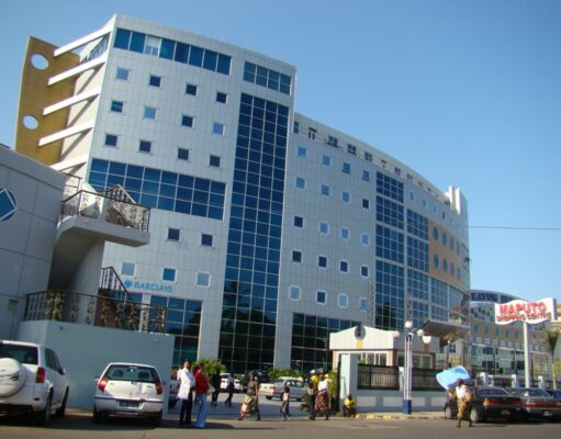 Produtos fora do prazo e preço especulativo no Maputo shopping