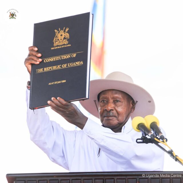 UPDATE- Museveni Sworn in for New Term As Uganda PresidentUgandan President Yoweri Museveni has